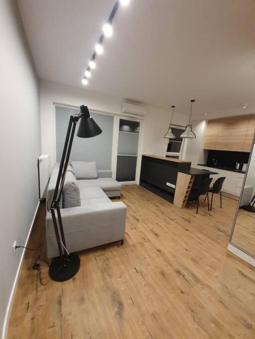 Vip Apart Bielany Przy Metrze Varsó Kültér fotó